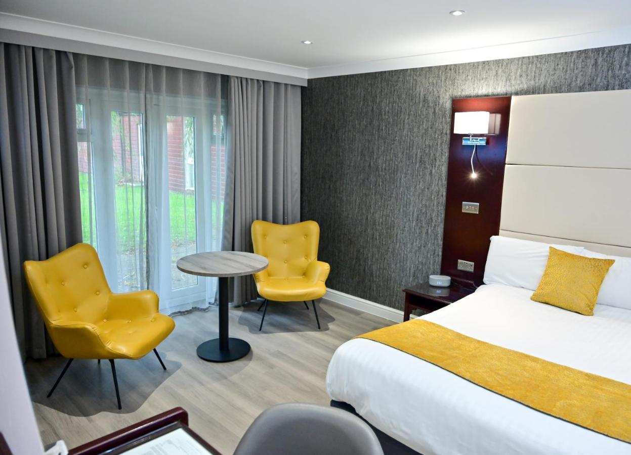Best Western Premier Heronston Hotel & Spa Bridgend  Buitenkant foto