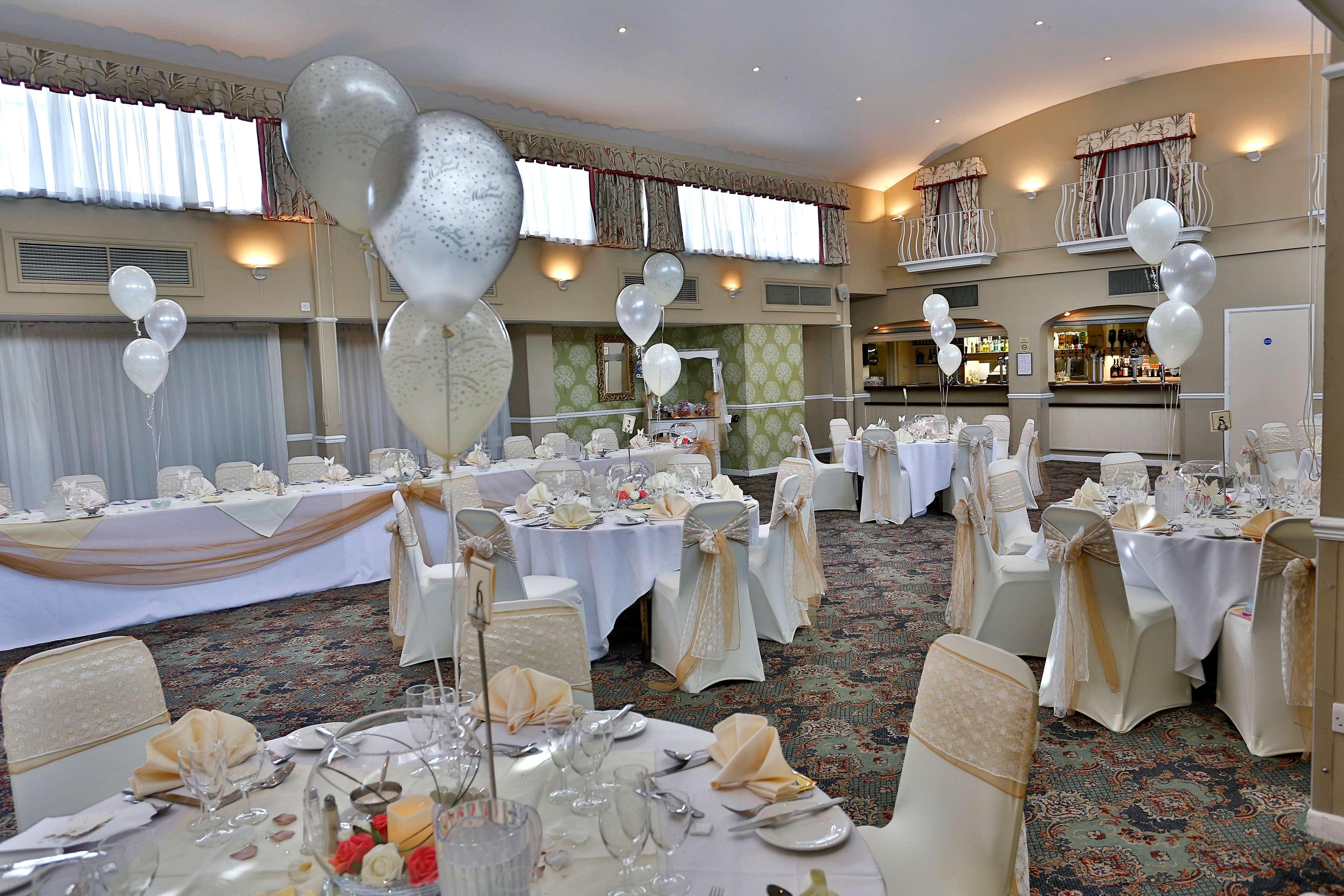 Best Western Premier Heronston Hotel & Spa Bridgend  Buitenkant foto