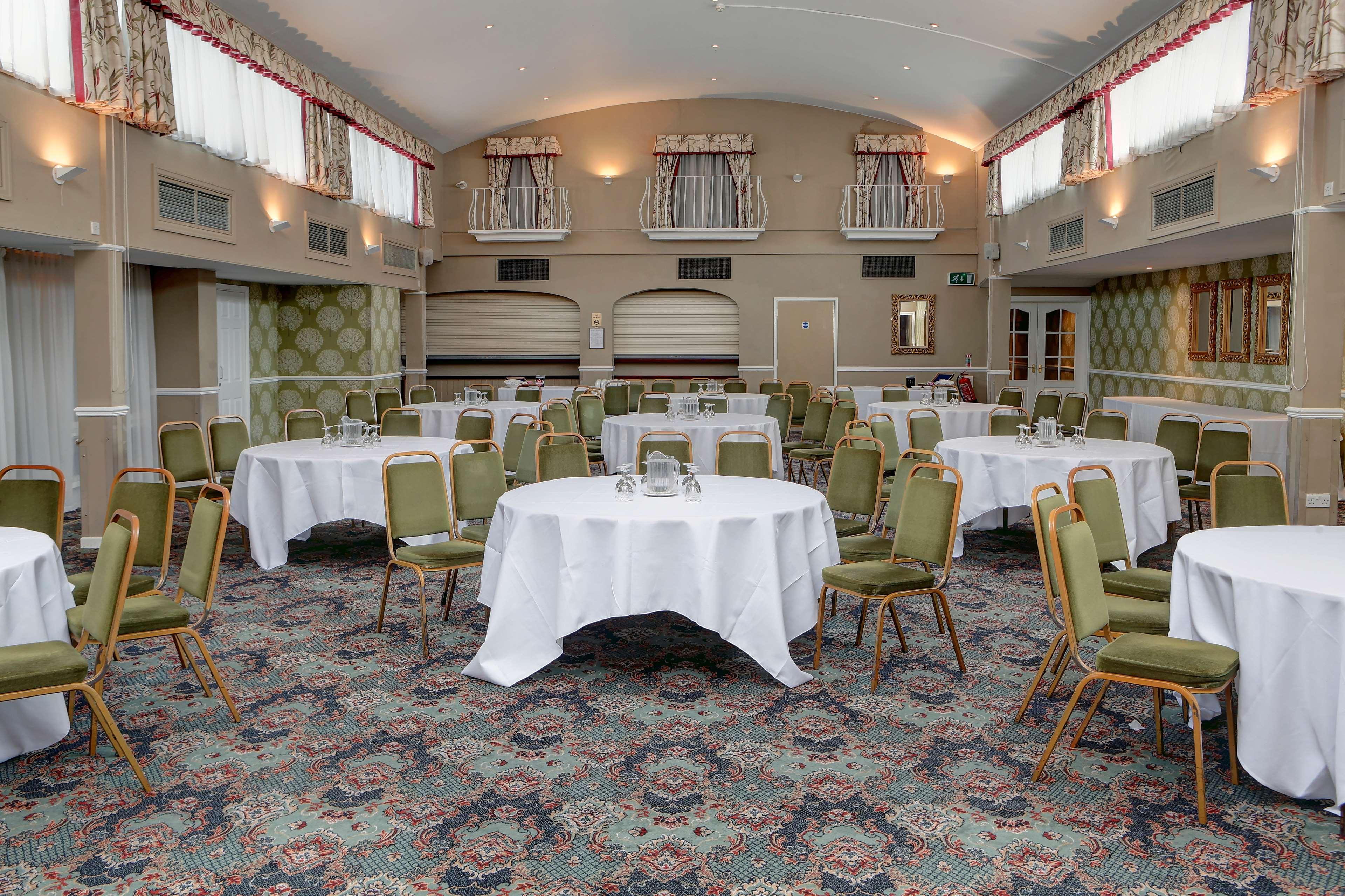 Best Western Premier Heronston Hotel & Spa Bridgend  Buitenkant foto
