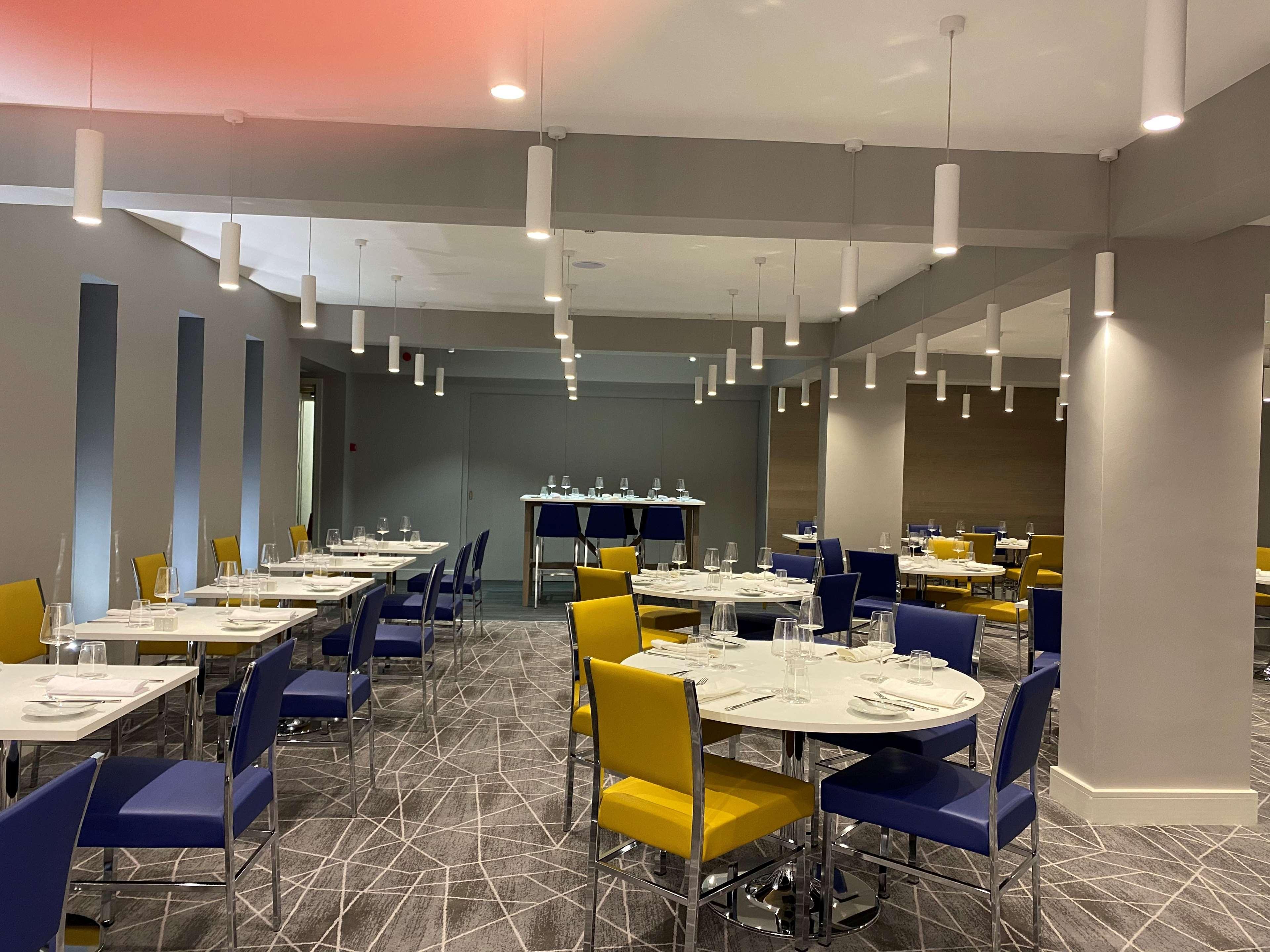 Best Western Premier Heronston Hotel & Spa Bridgend  Buitenkant foto