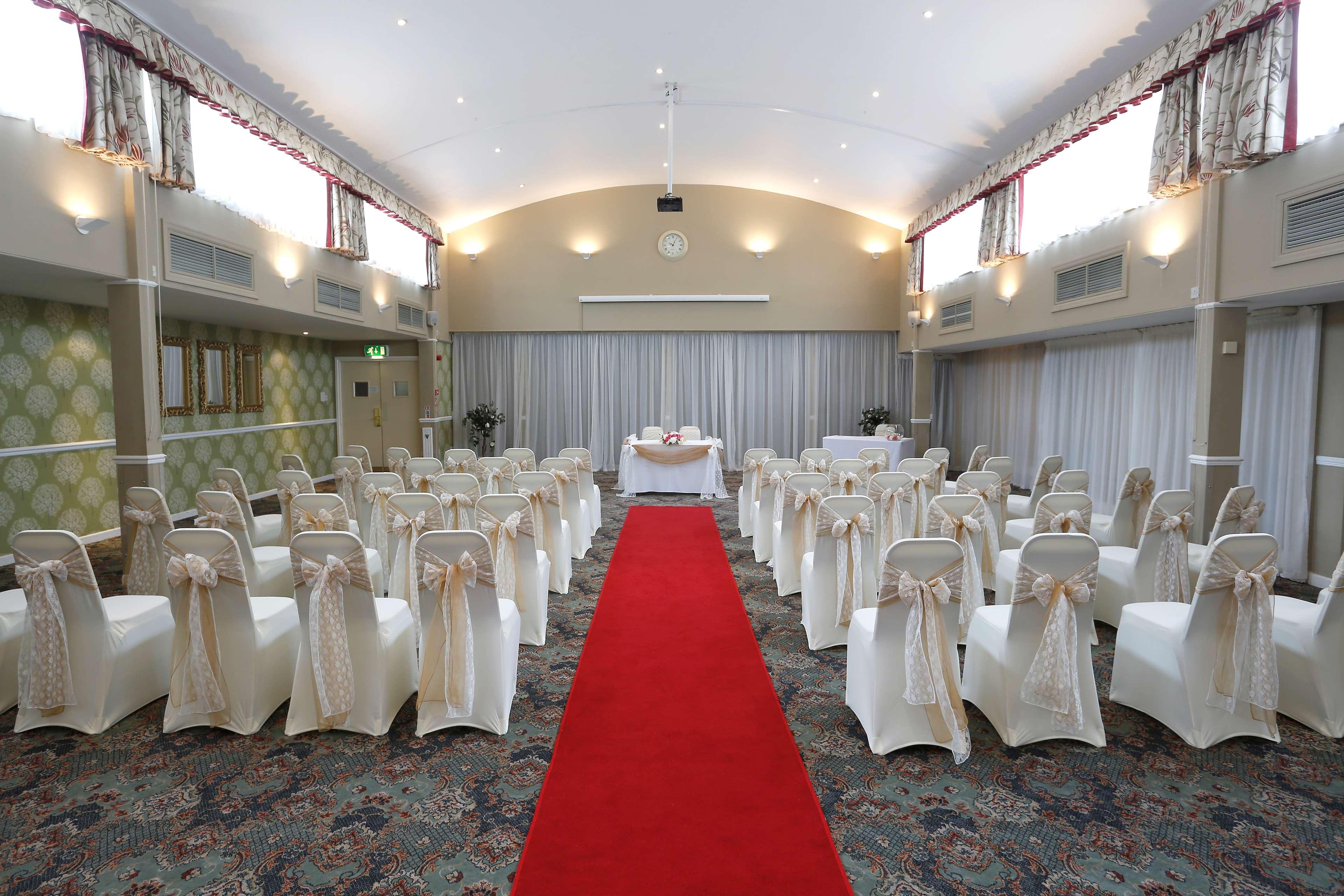 Best Western Premier Heronston Hotel & Spa Bridgend  Buitenkant foto