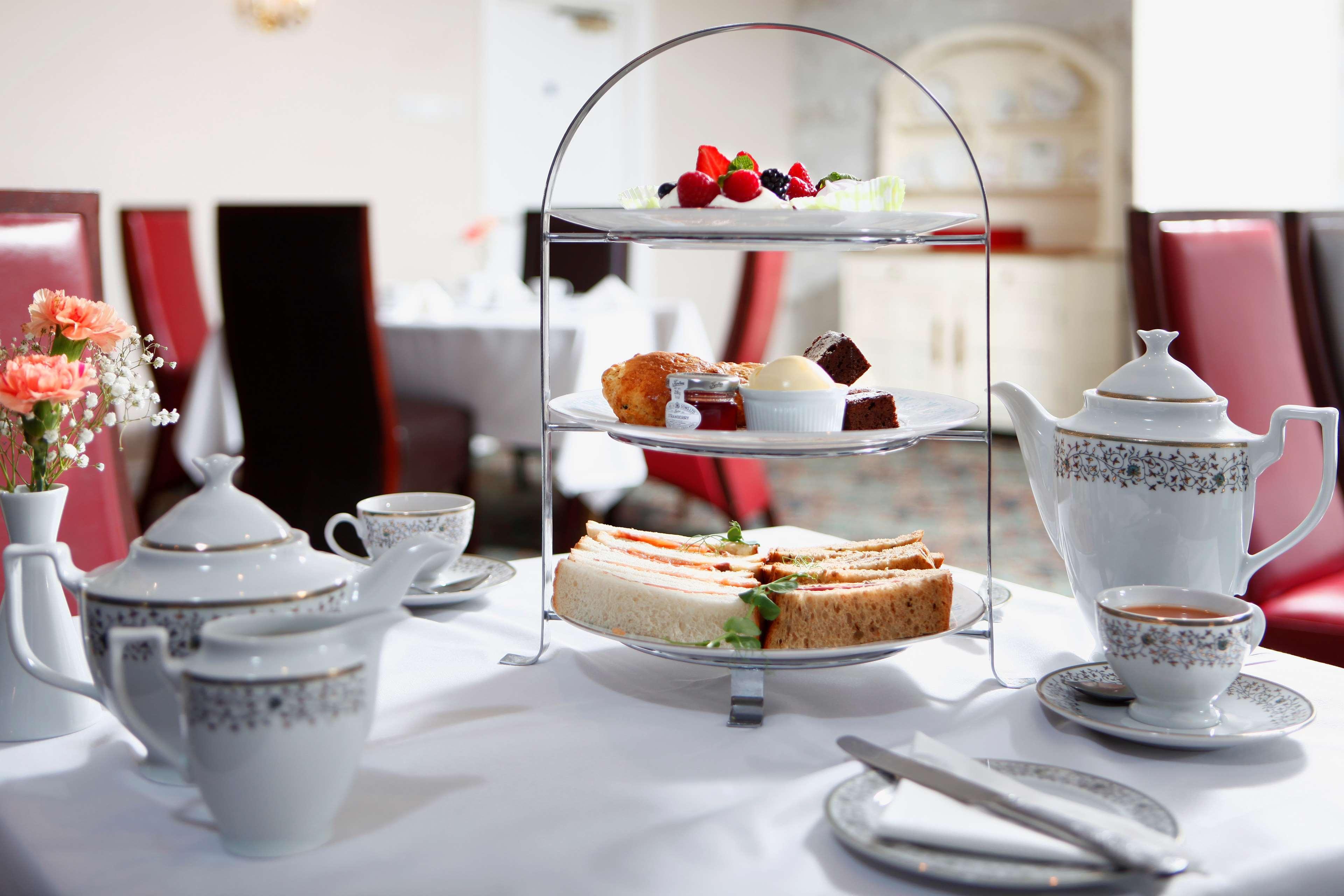 Best Western Premier Heronston Hotel & Spa Bridgend  Buitenkant foto