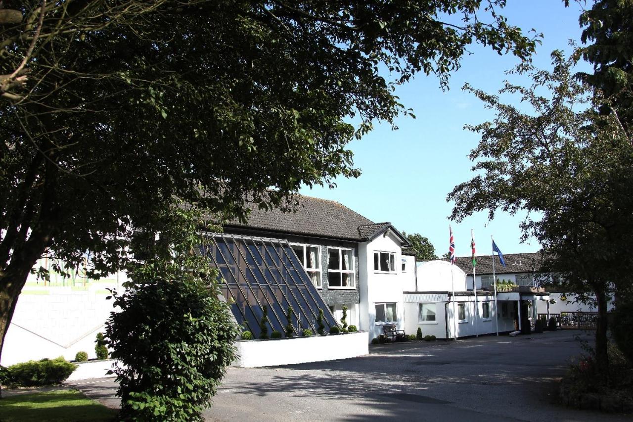 Best Western Premier Heronston Hotel & Spa Bridgend  Buitenkant foto