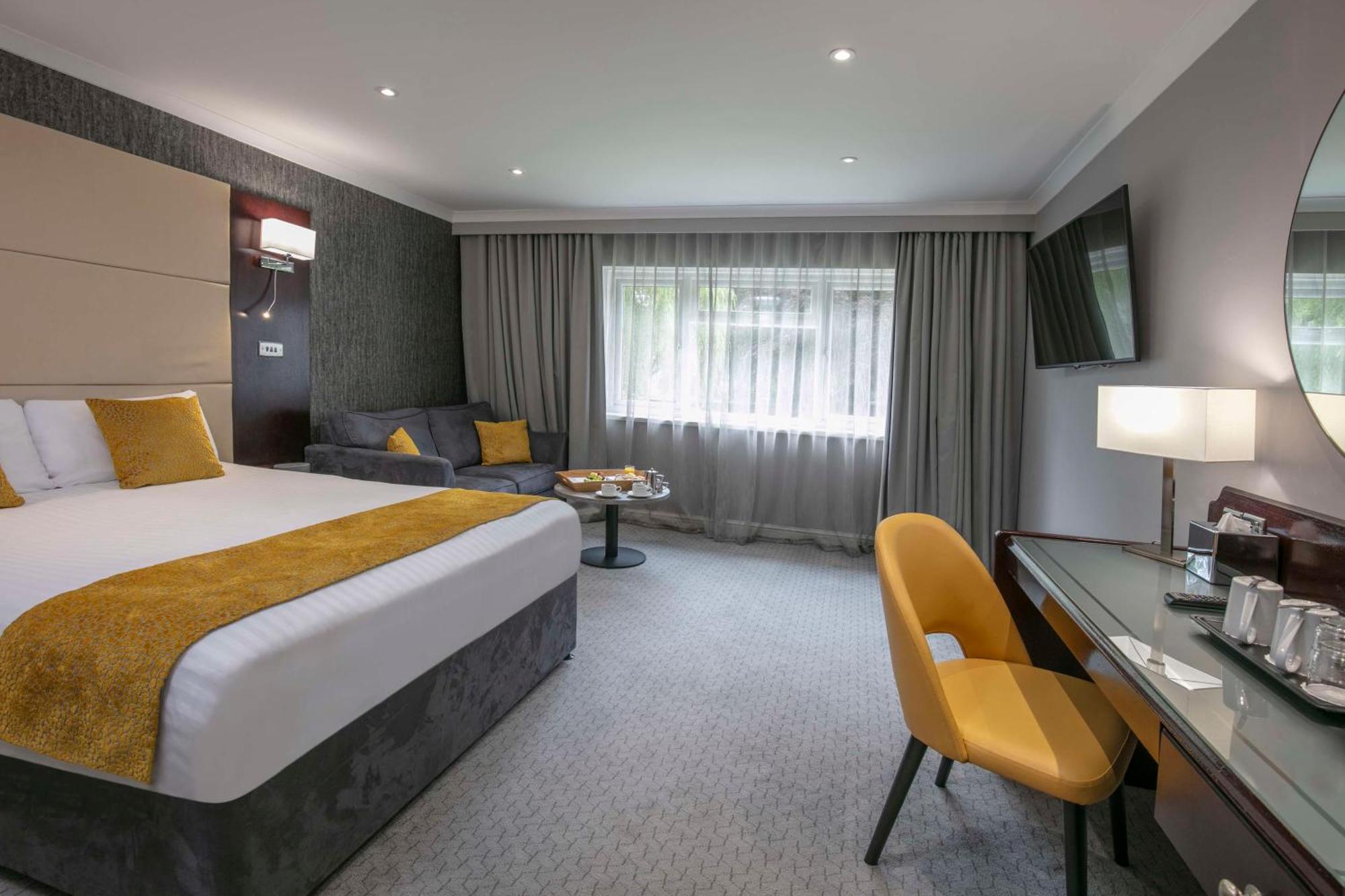 Best Western Premier Heronston Hotel & Spa Bridgend  Buitenkant foto