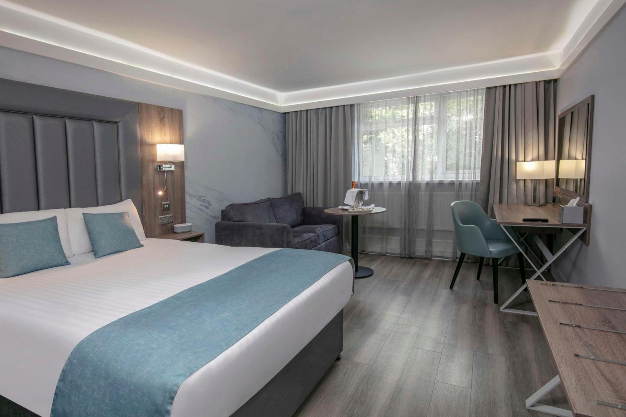 Best Western Premier Heronston Hotel & Spa Bridgend  Buitenkant foto