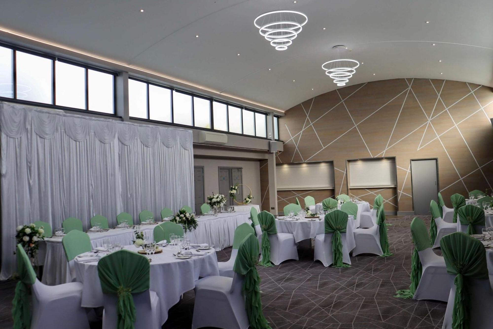 Best Western Premier Heronston Hotel & Spa Bridgend  Buitenkant foto