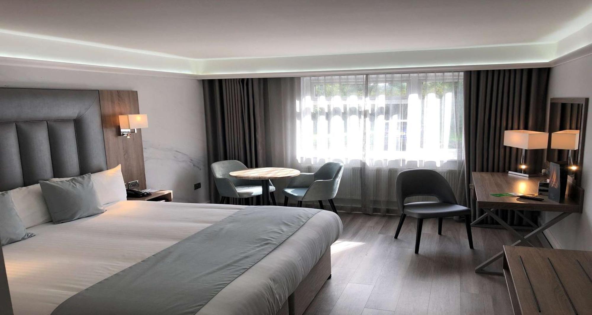 Best Western Premier Heronston Hotel & Spa Bridgend  Buitenkant foto
